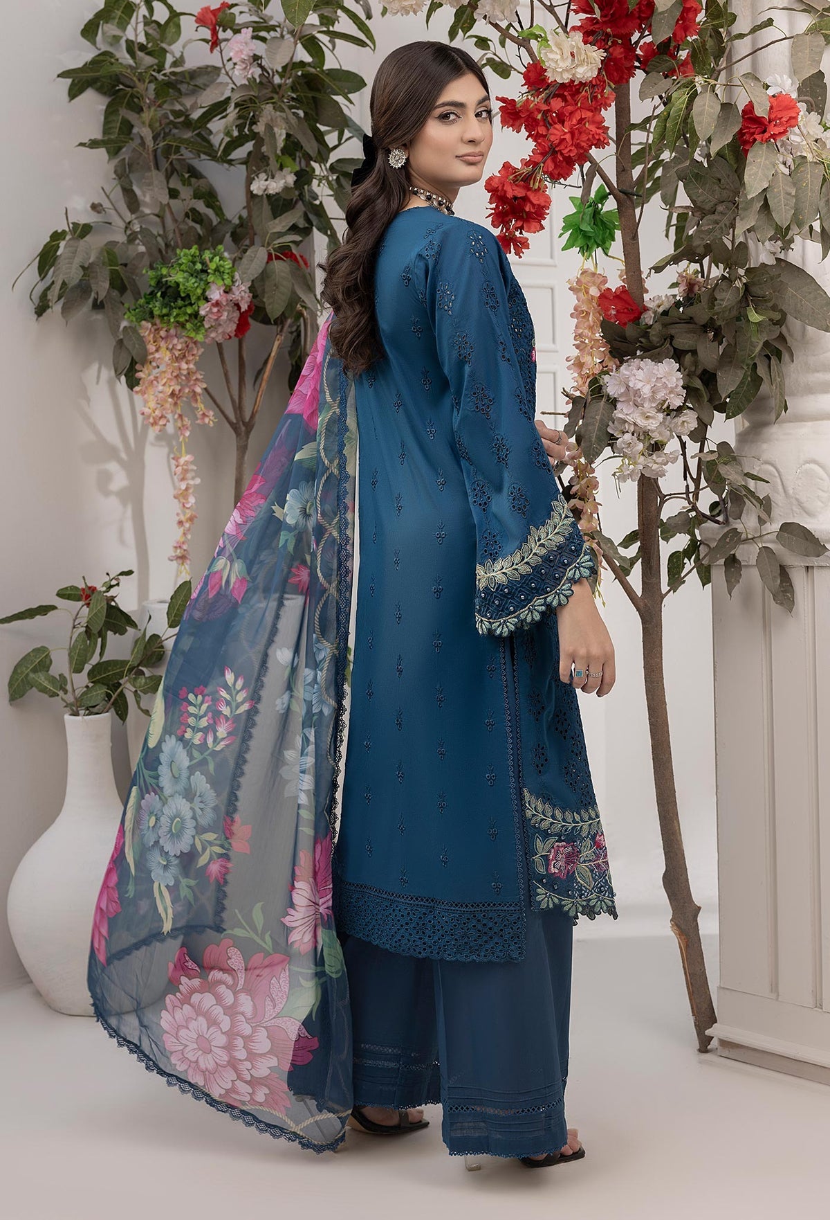 Ezlyn by Adans Libas Luxury Collection