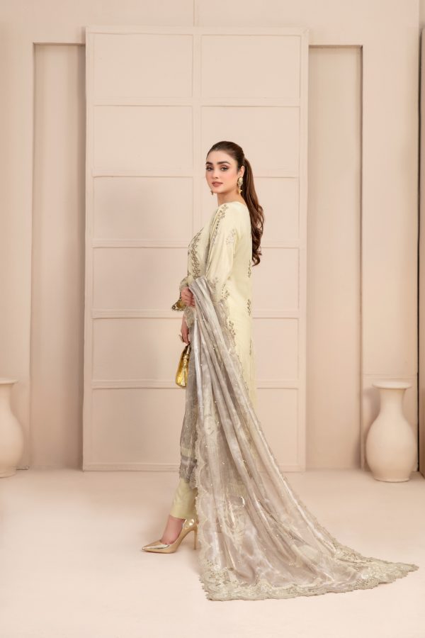 Zaren By Tawakkal Collection Embroidered Lawn Collection
