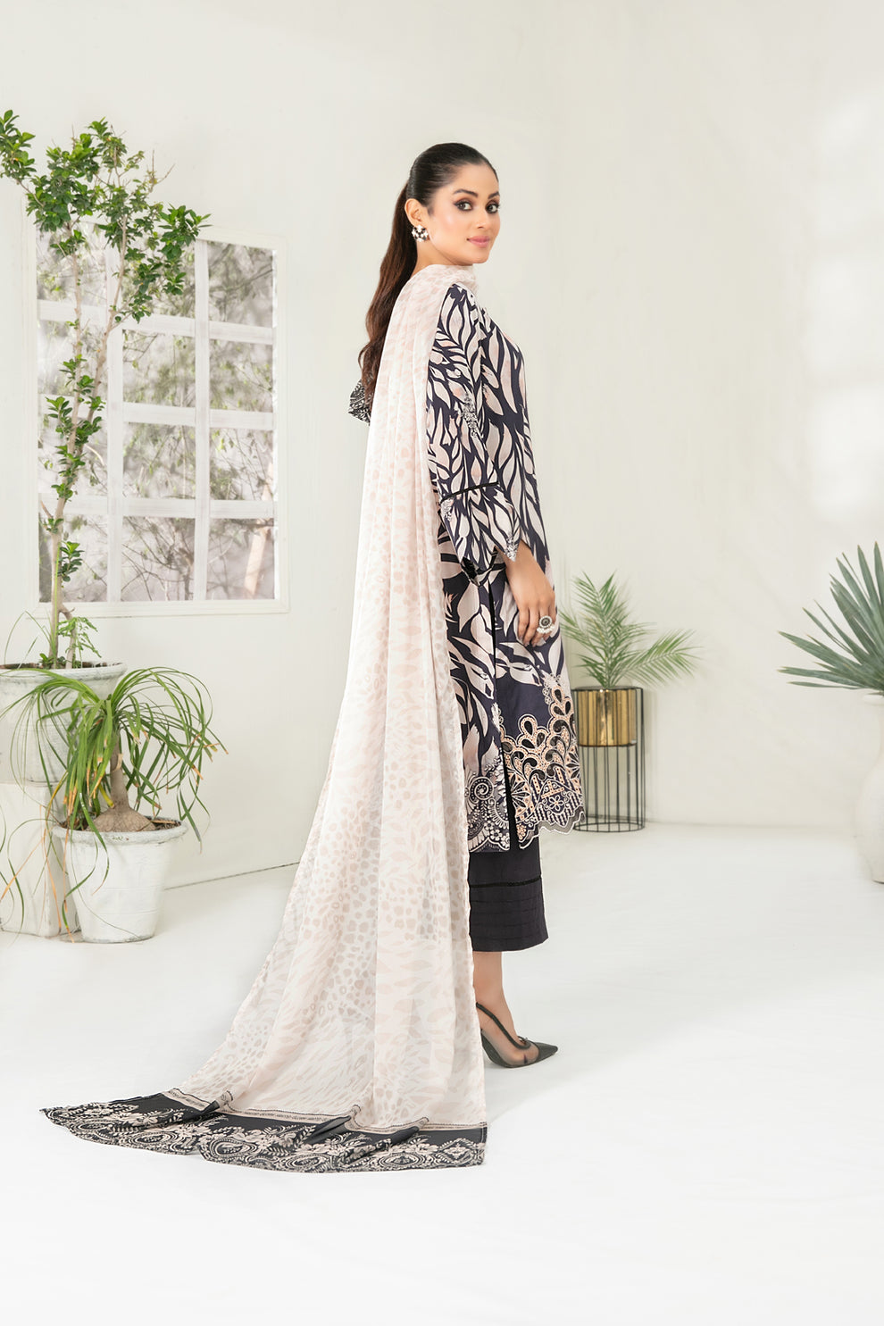 Fasha by Tawakkal Luxury Lawn Collection