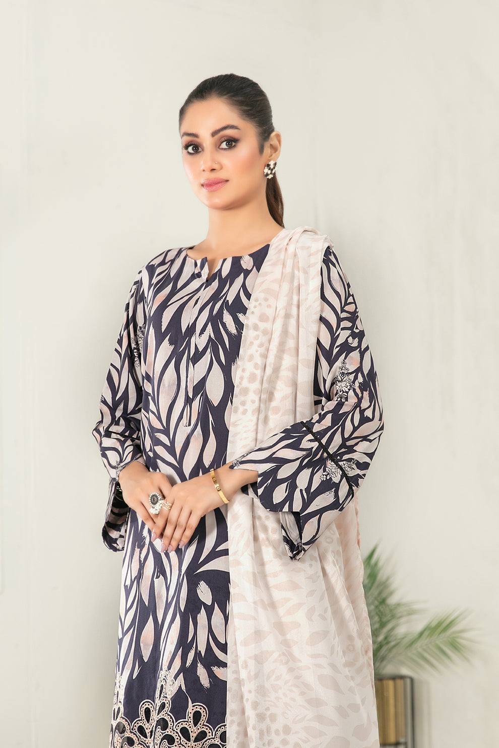 Fasha by Tawakkal Luxury Lawn Collection