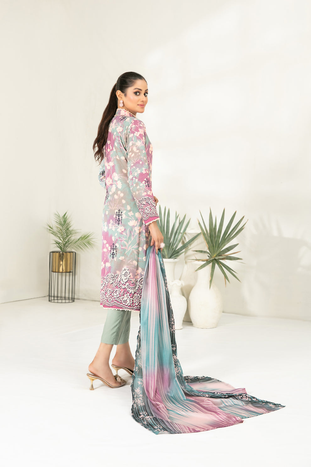 Fasha by Tawakkal Luxury Lawn Collection