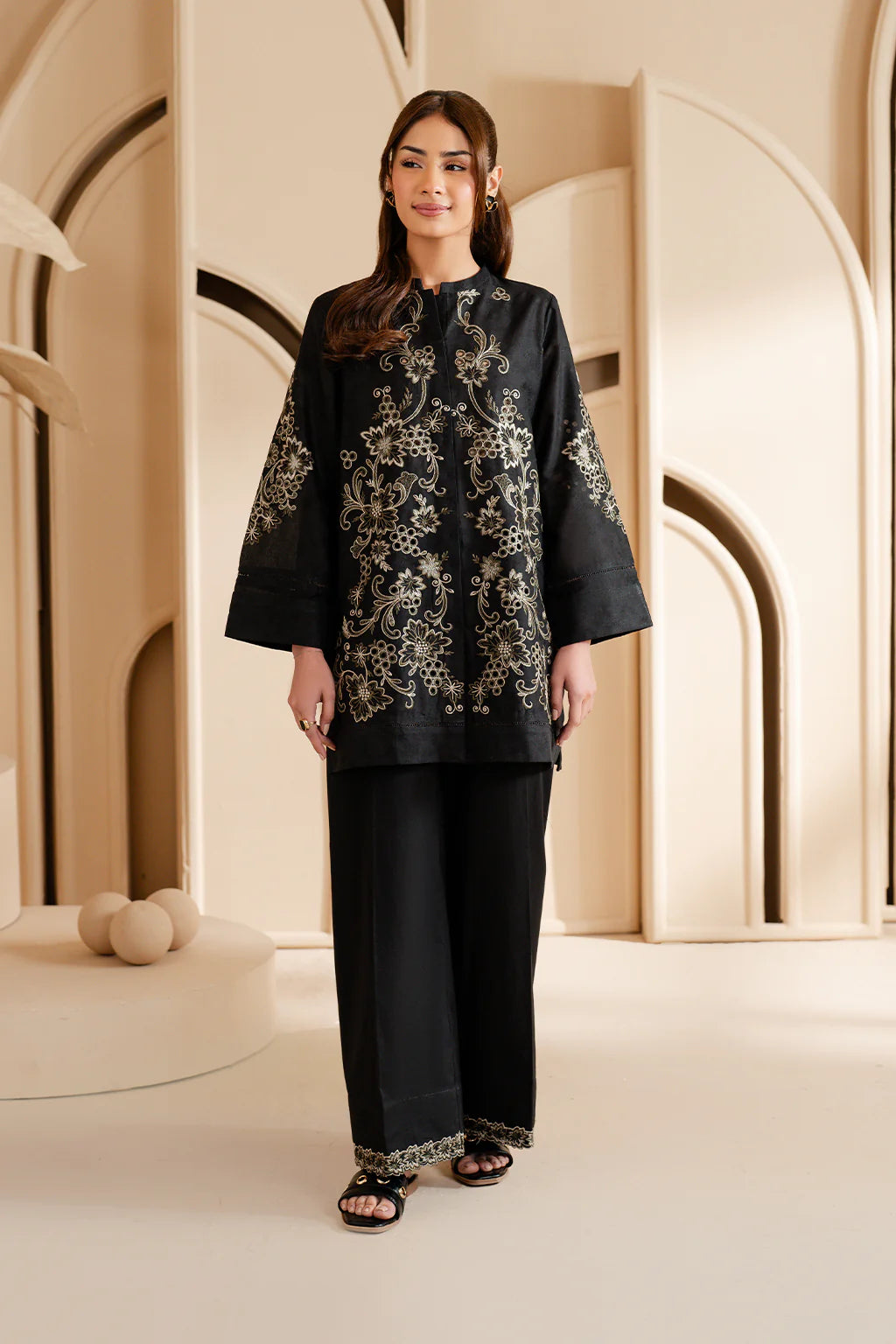 Iznik Embroidered Lawn 3 pc