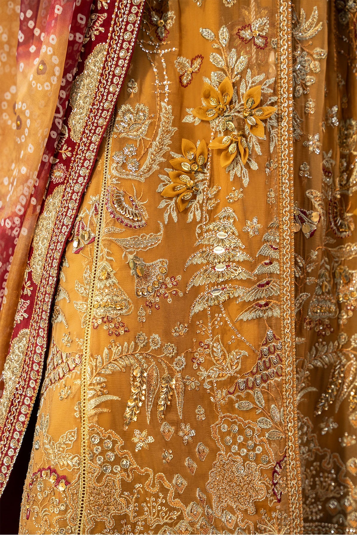 Jhoomro By Nureh Luxury Collection