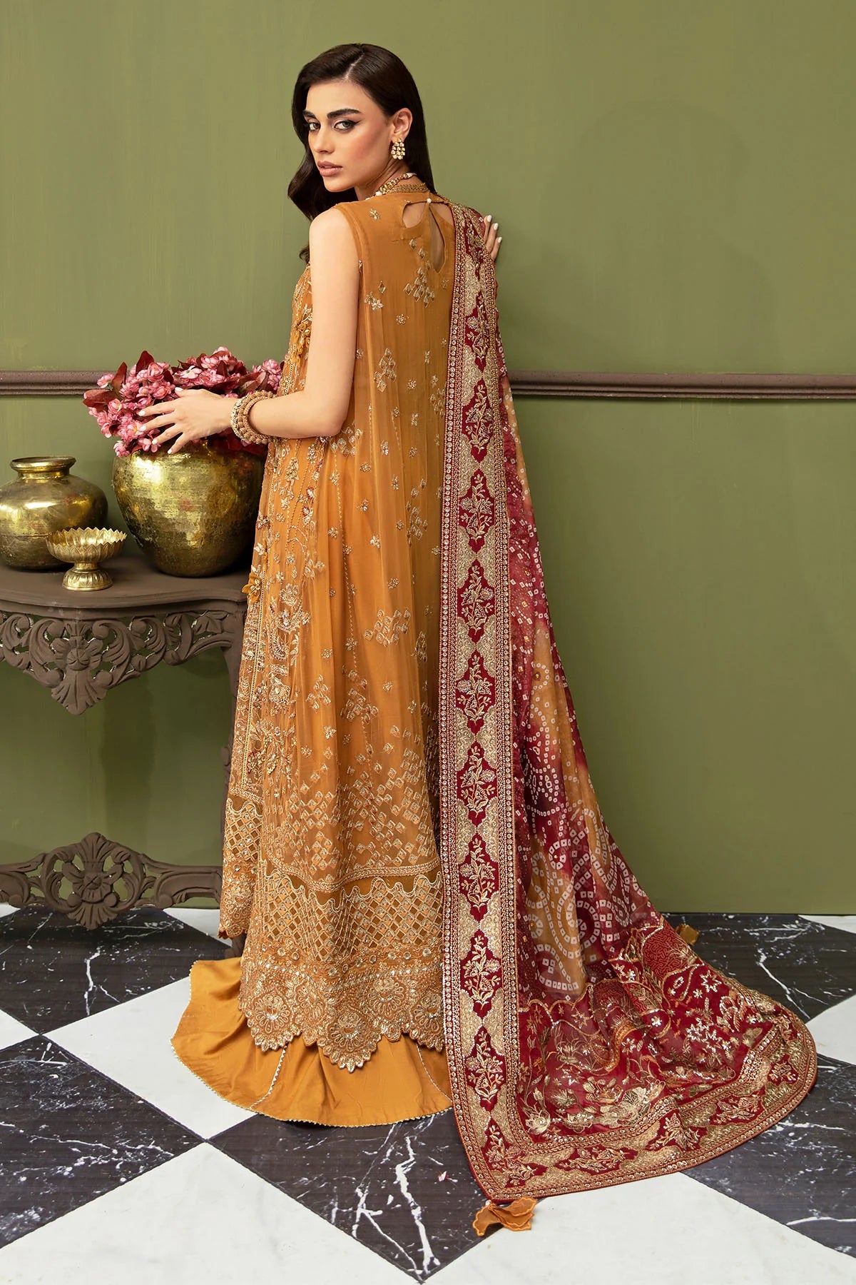 Jhoomro By Nureh Luxury Collection