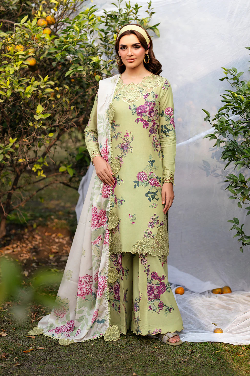 Iznik Embroidered Lawn 3 pc