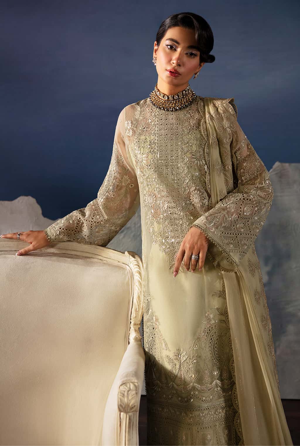 La Fuchsia by Afrozeh Premium Collection