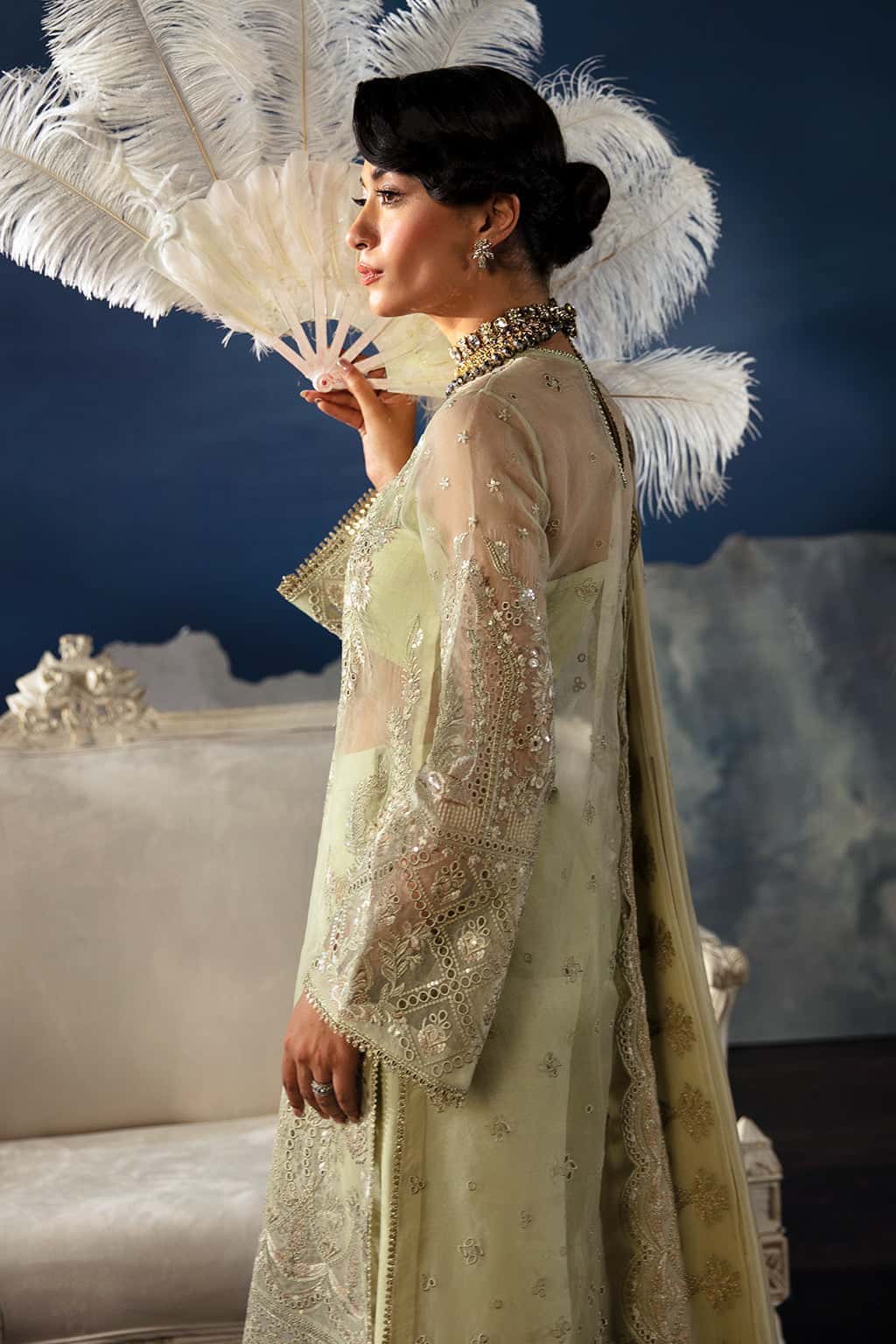 La Fuchsia by Afrozeh Premium Collection