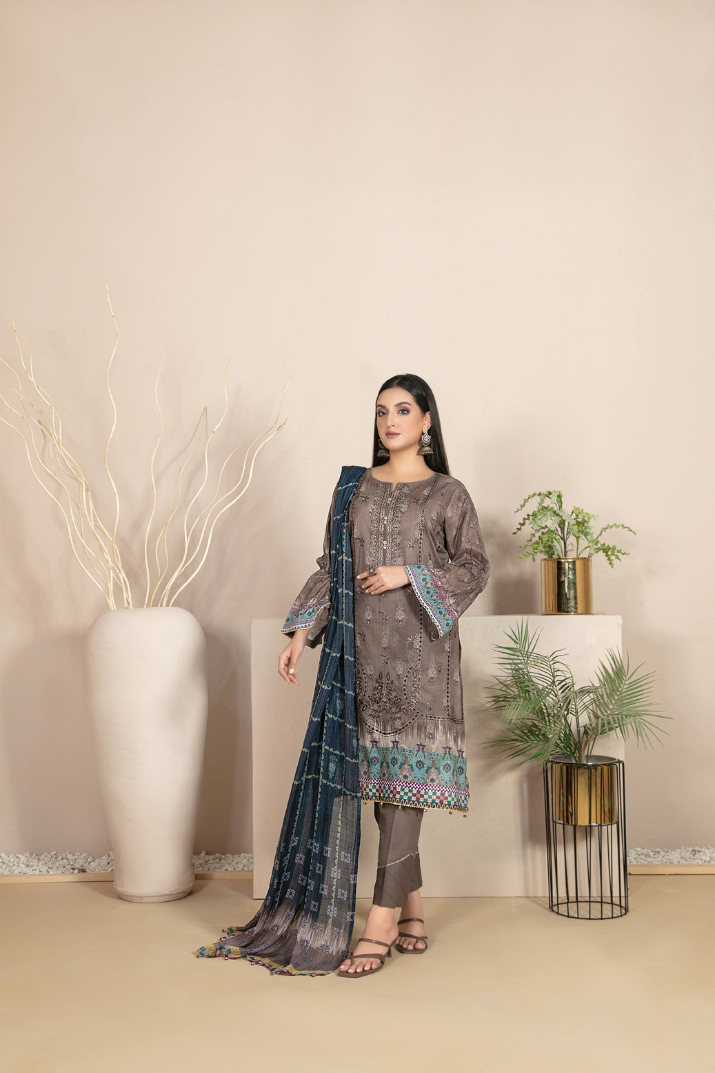 Avanti By Tawakkal Embroidered Lawn Collection