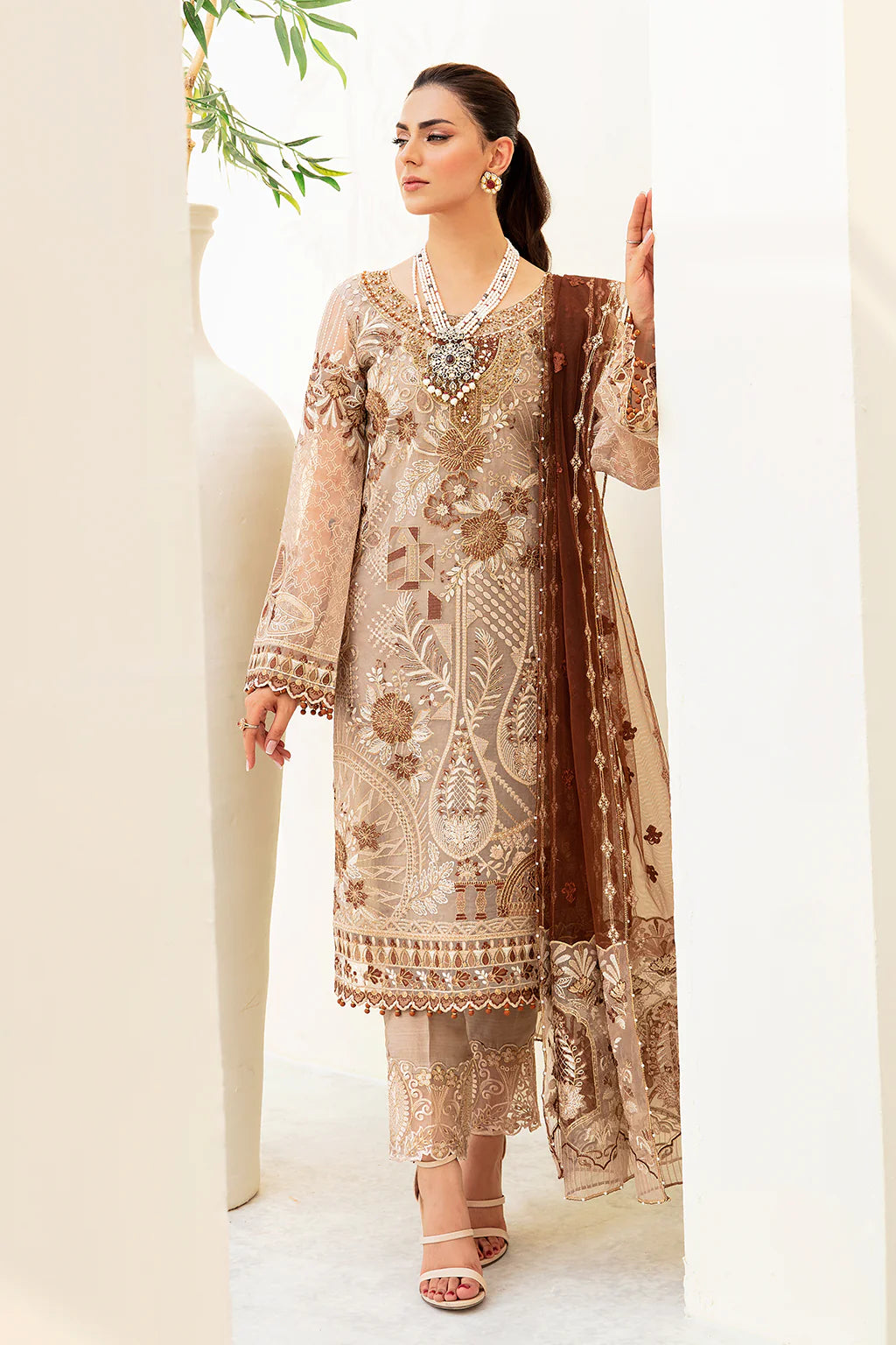 Minhal By Ramsha Luxury Collection