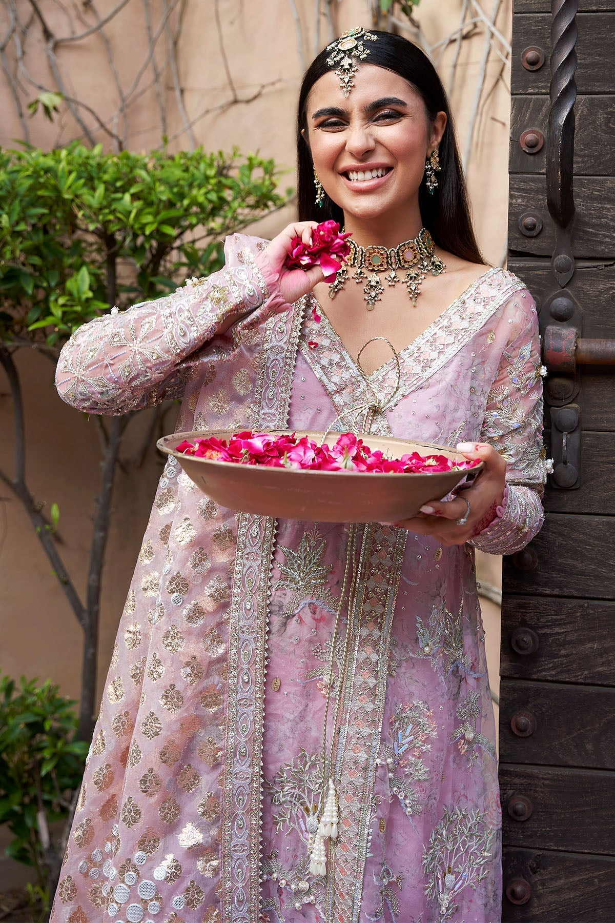 Jhoomro By Nureh Luxury Collection