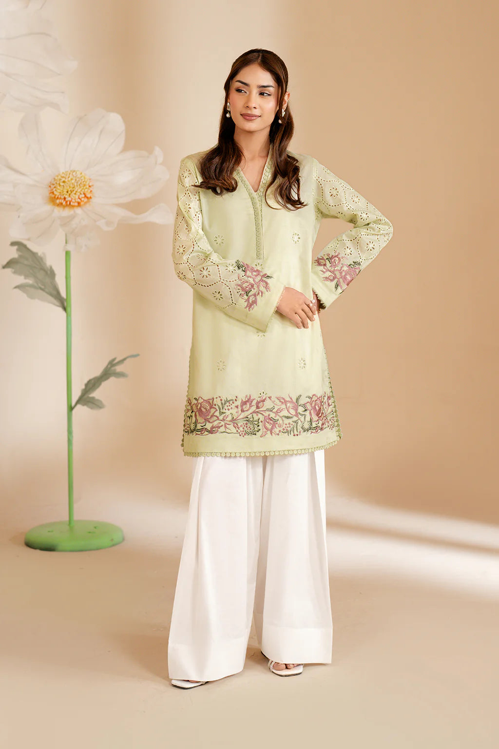 Iznik Embroidered Lawn 3 pc