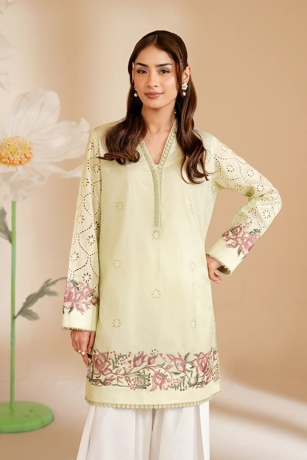 Iznik Embroidered Lawn 3 pc