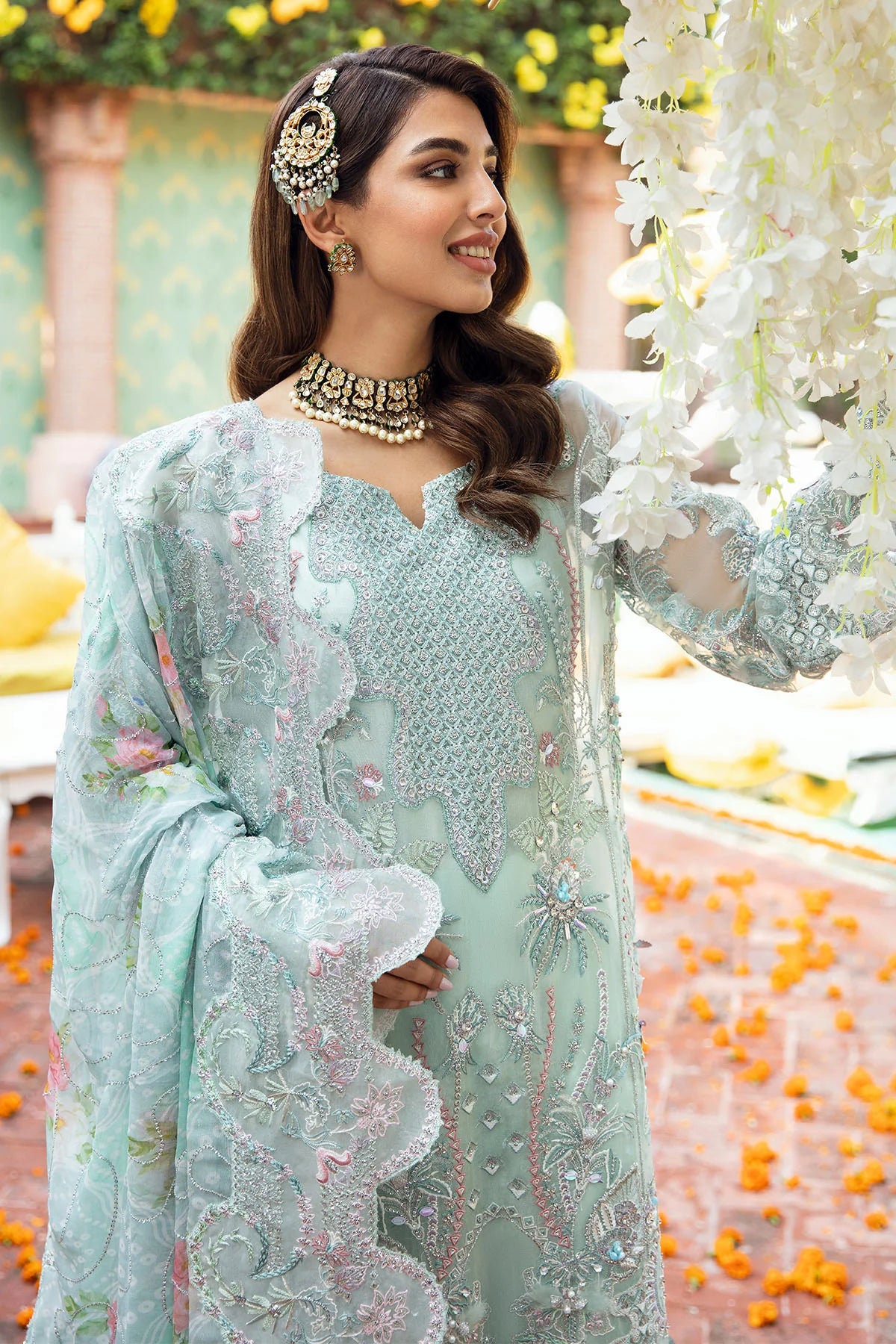 Jhoomro By Nureh Luxury Collection