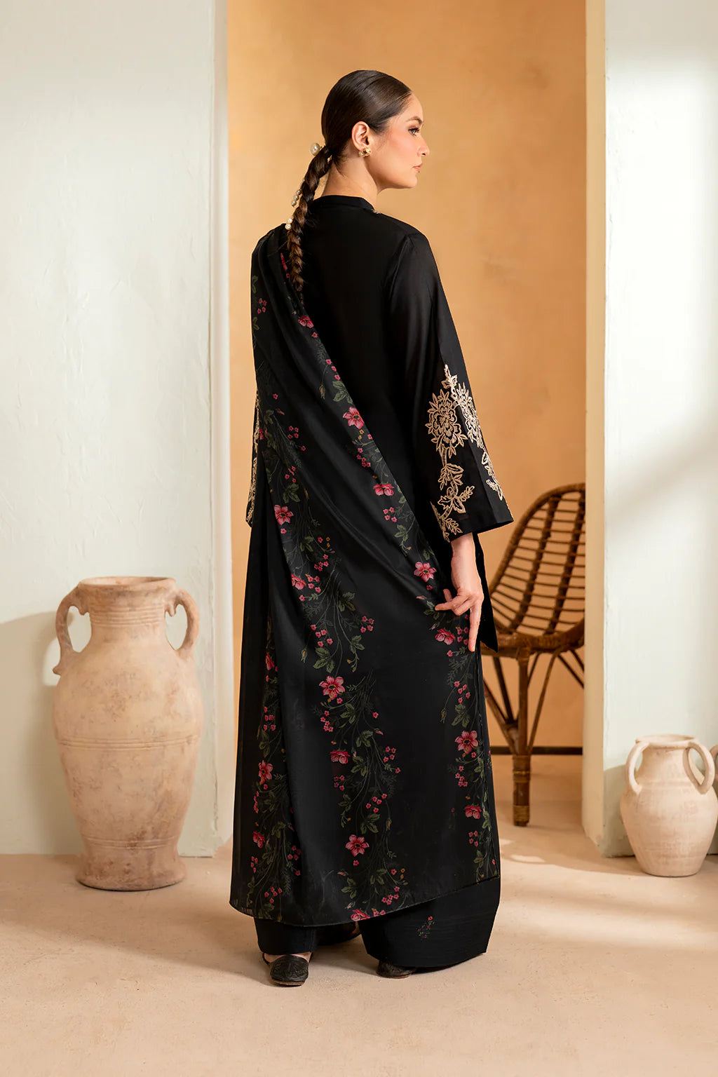 Iznik Embroidered Lawn 3 pc