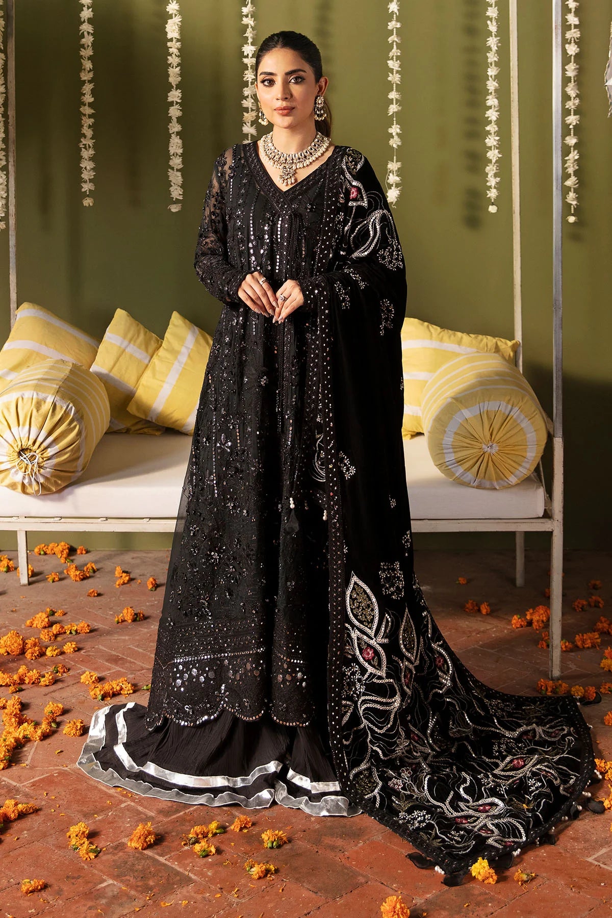 Jhoomro By Nureh Luxury Collection