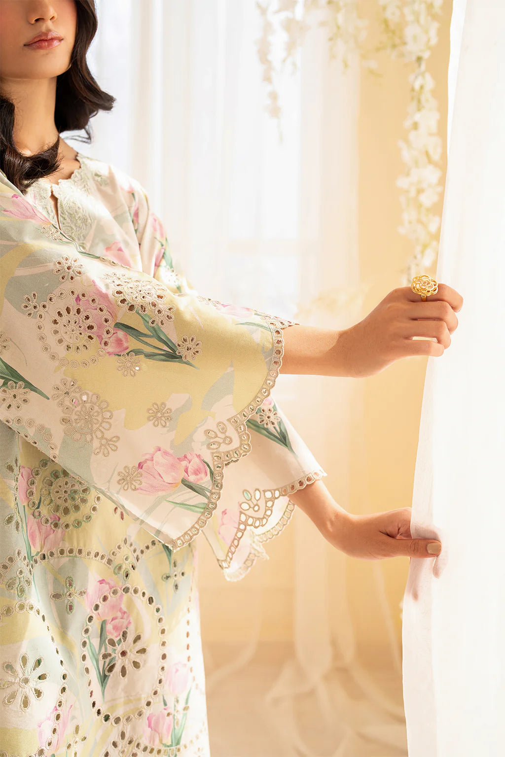 Iznik Embroidered Lawn 3 pc