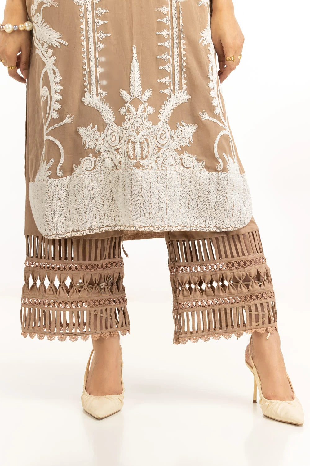 Gul Ahmed Swiss Voile Embroidered Suit