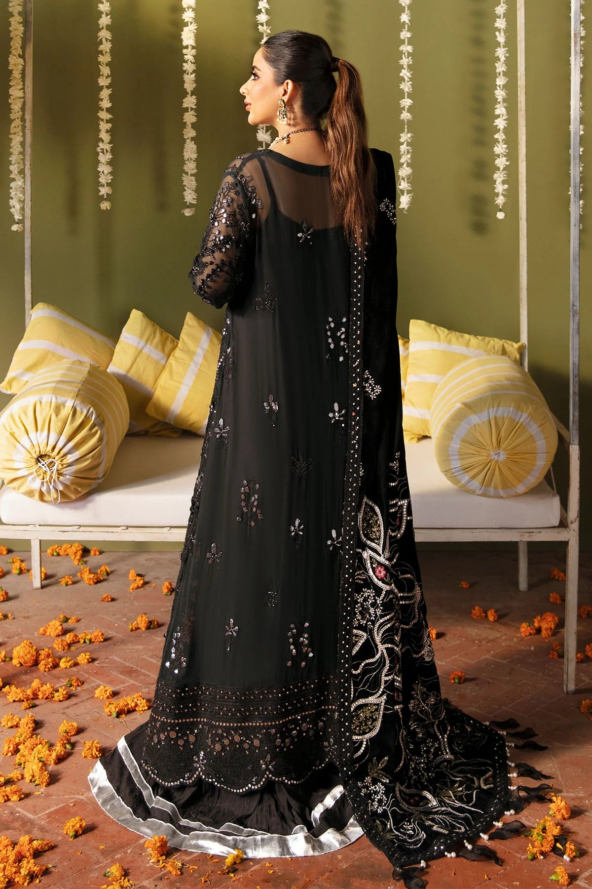 Jhoomro By Nureh Luxury Collection
