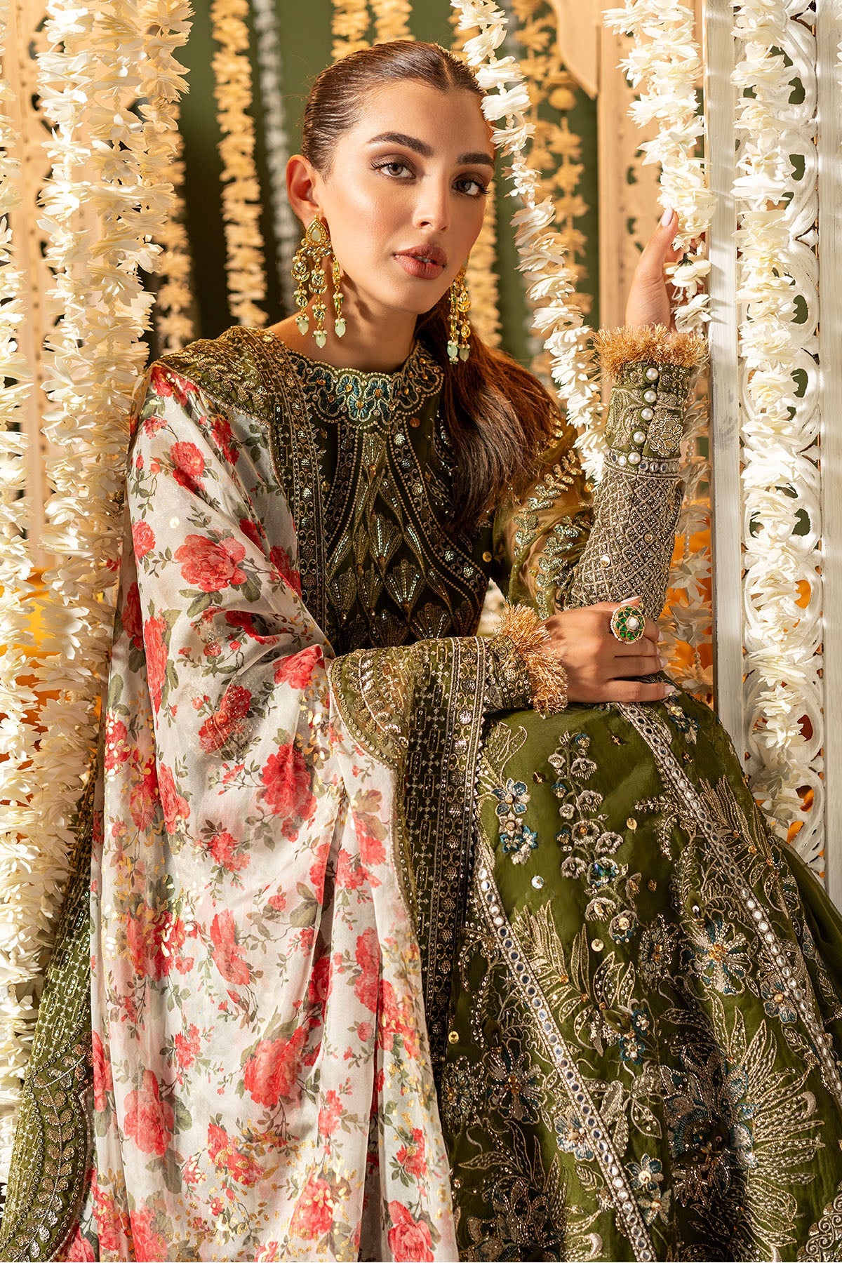 Jhoomro By Nureh Luxury Collection