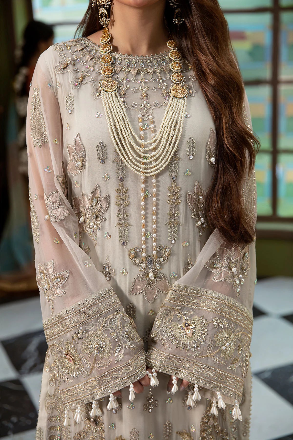 Jhoomro By Nureh Luxury Collection