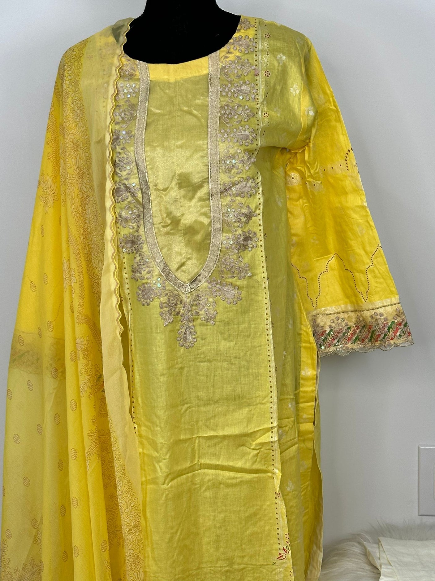 Pakistani Embroidered Lawn ready to ship