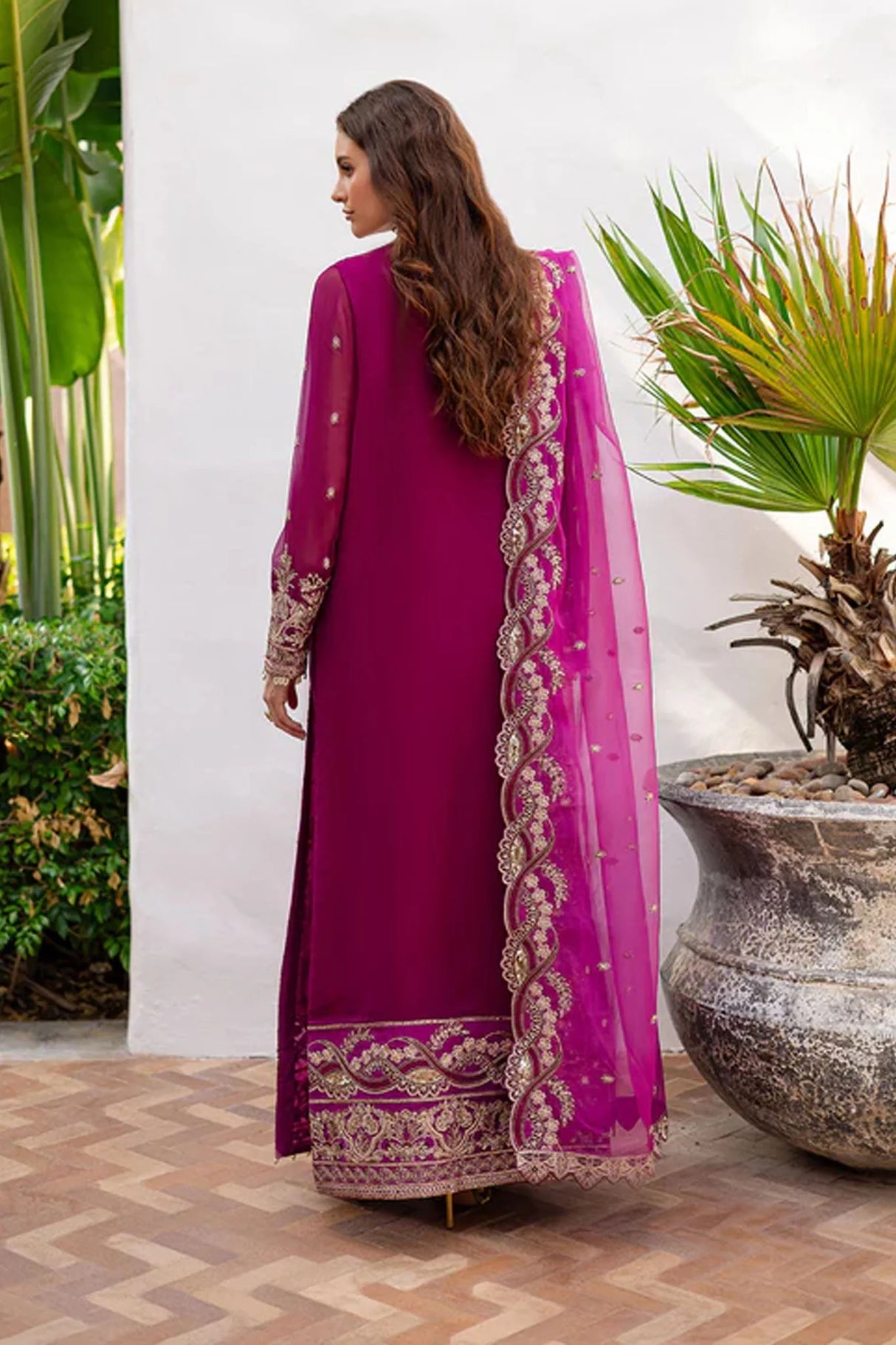 Noir By Freesia Maryum N Maria Formals Collection