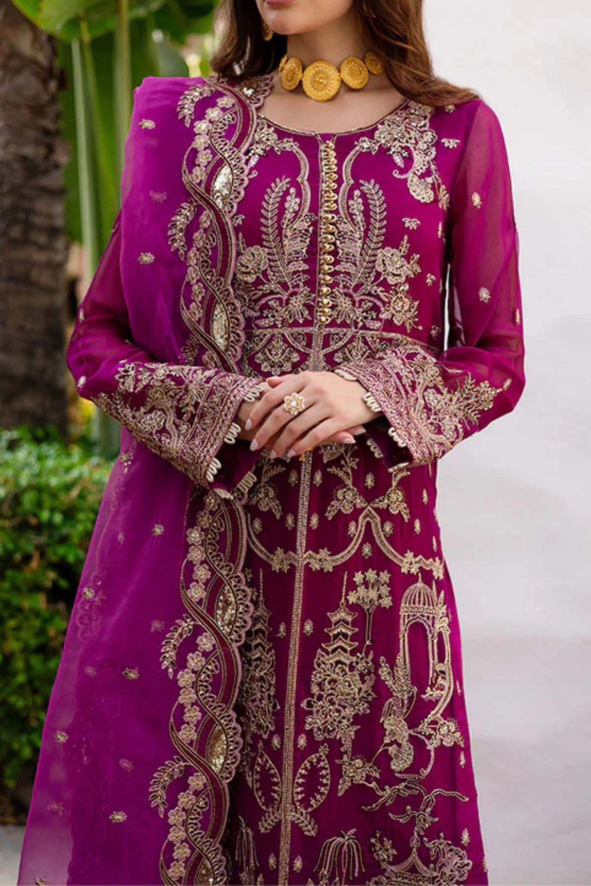 Noir By Freesia Maryum N Maria Formals Collection