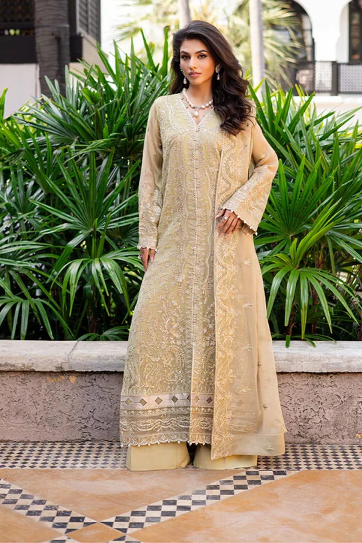 Noir By Freesia Maryum N Maria Formals Collection