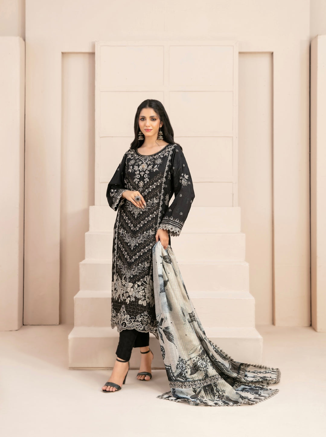 Zaren By Tawakkal Collection Embroidered Lawn Collection