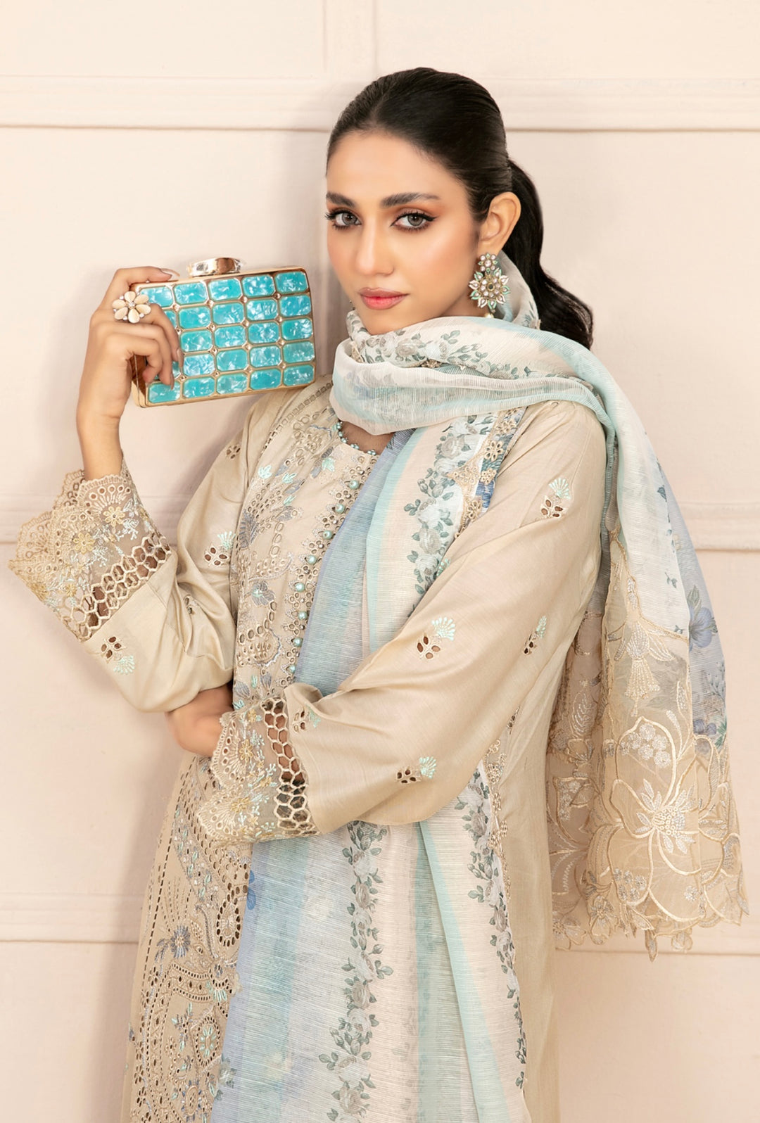 Zaren By Tawakkal Collection Embroidered Lawn Collection