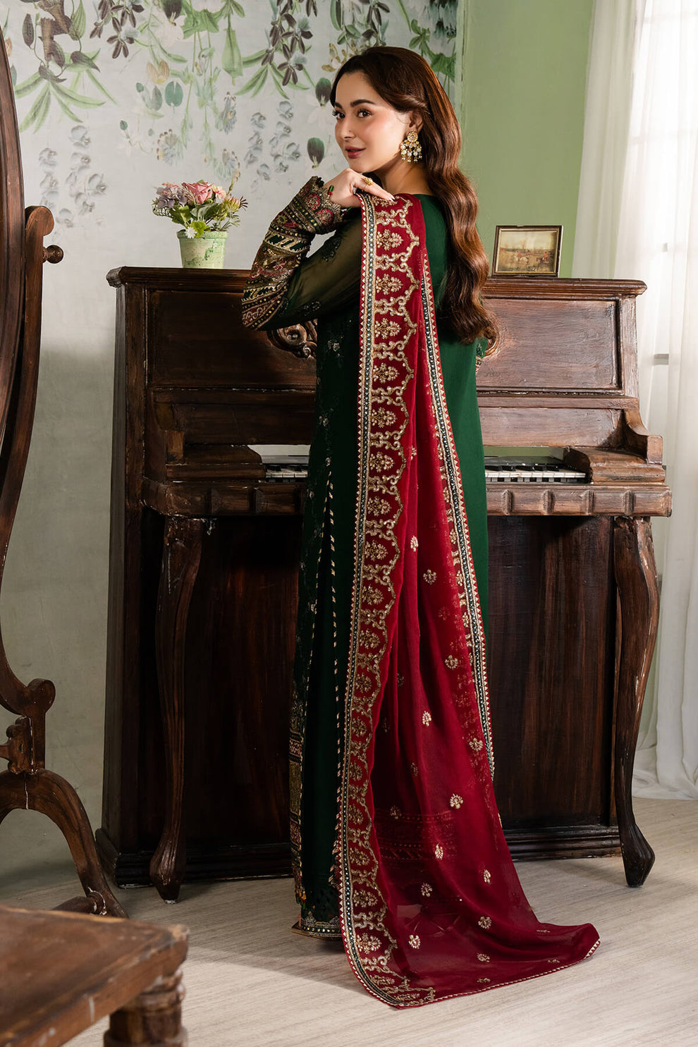 Naina by Imrozia Premium Collection