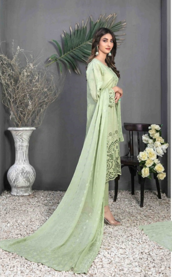 Meenah by Tawakkal Luxury Lawn Collection