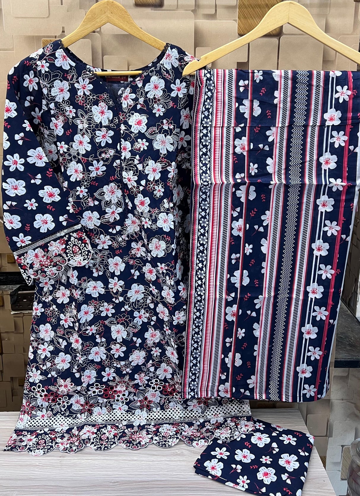 BIN SAEED EXCLUSIVE EMBROIDERED LAWN