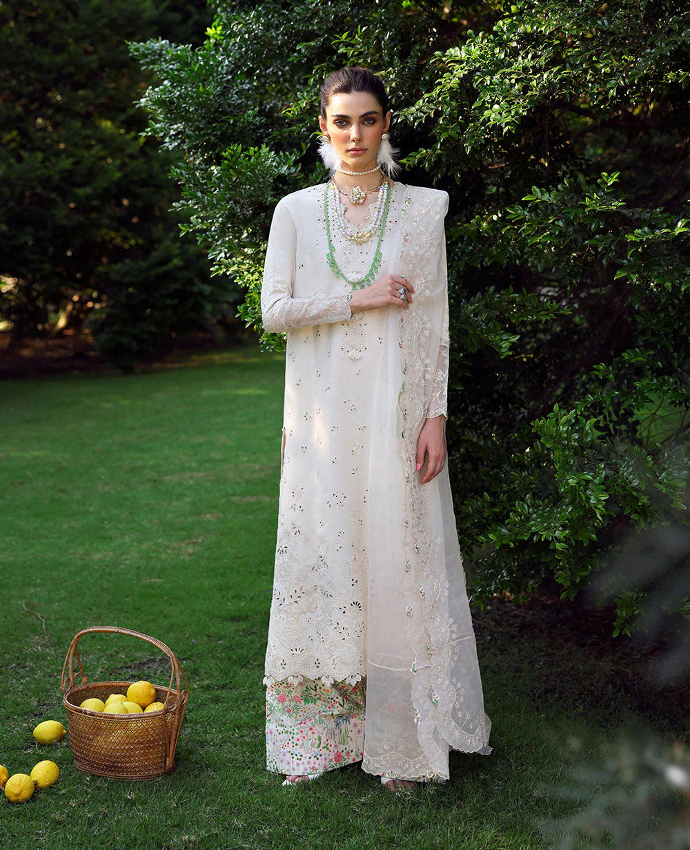 Republic Women’s Wear