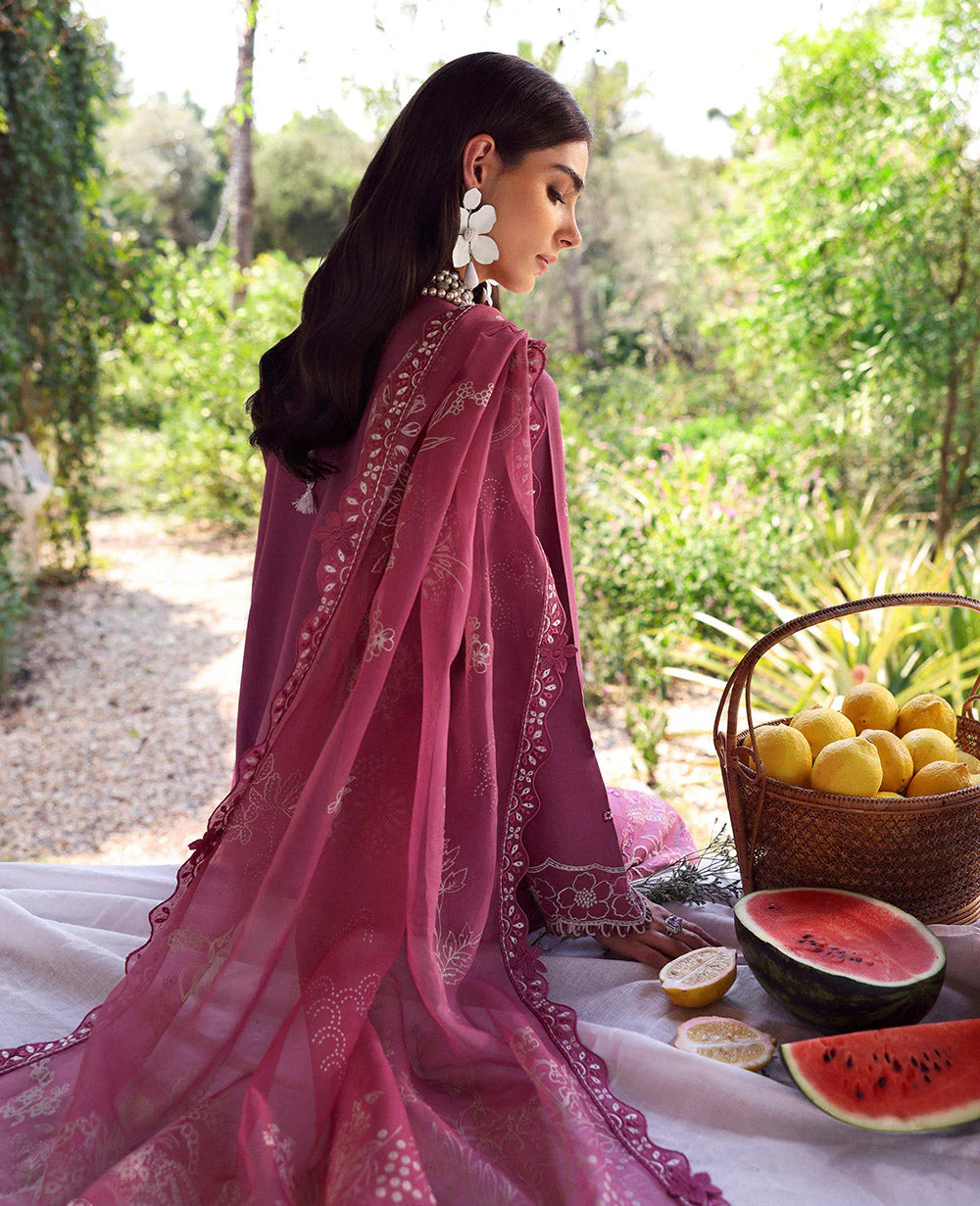 Republic Women’s Wear