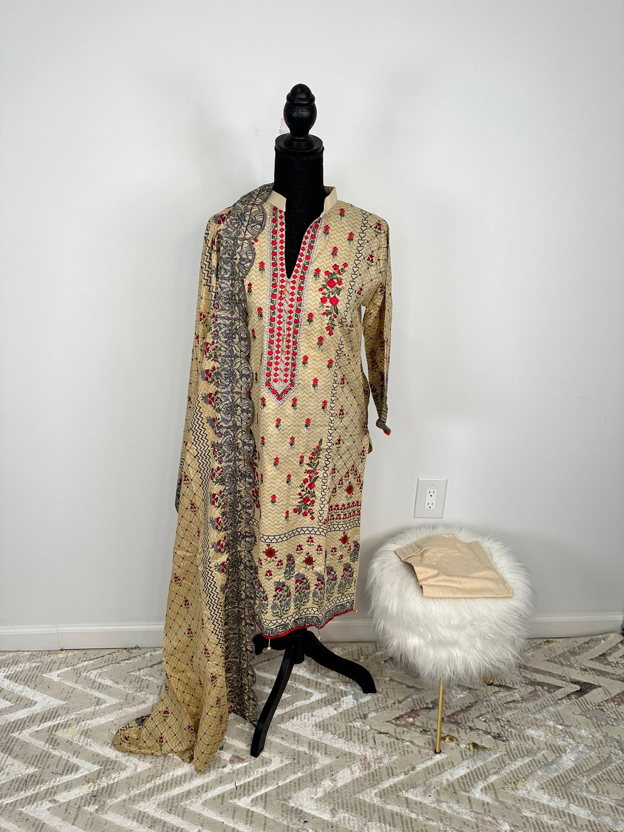 Original Bin Saeed lawn embroidered cotton dupatta Collection