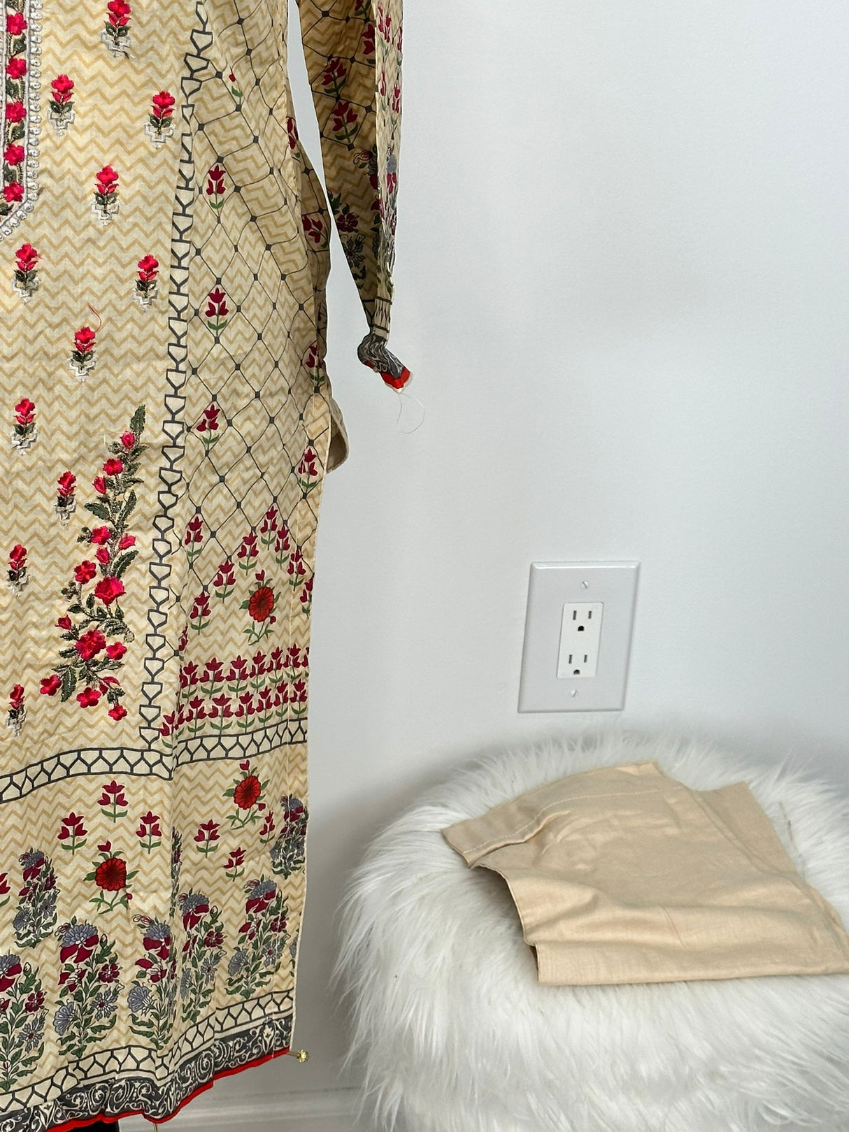 Original Bin Saeed lawn embroidered cotton dupatta Collection