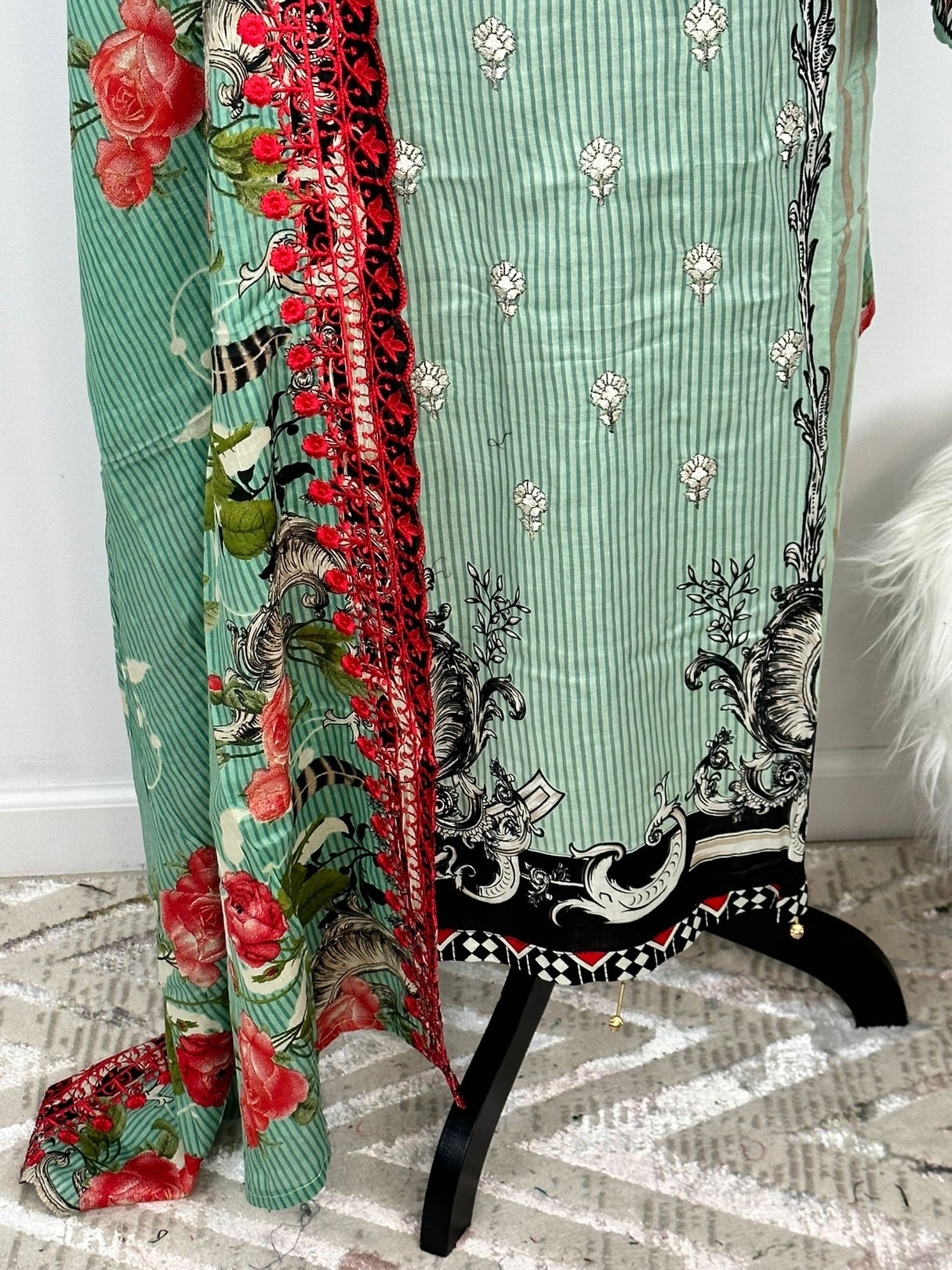 Original Bin Saeed lawn embroidered cotton dupatta Collection