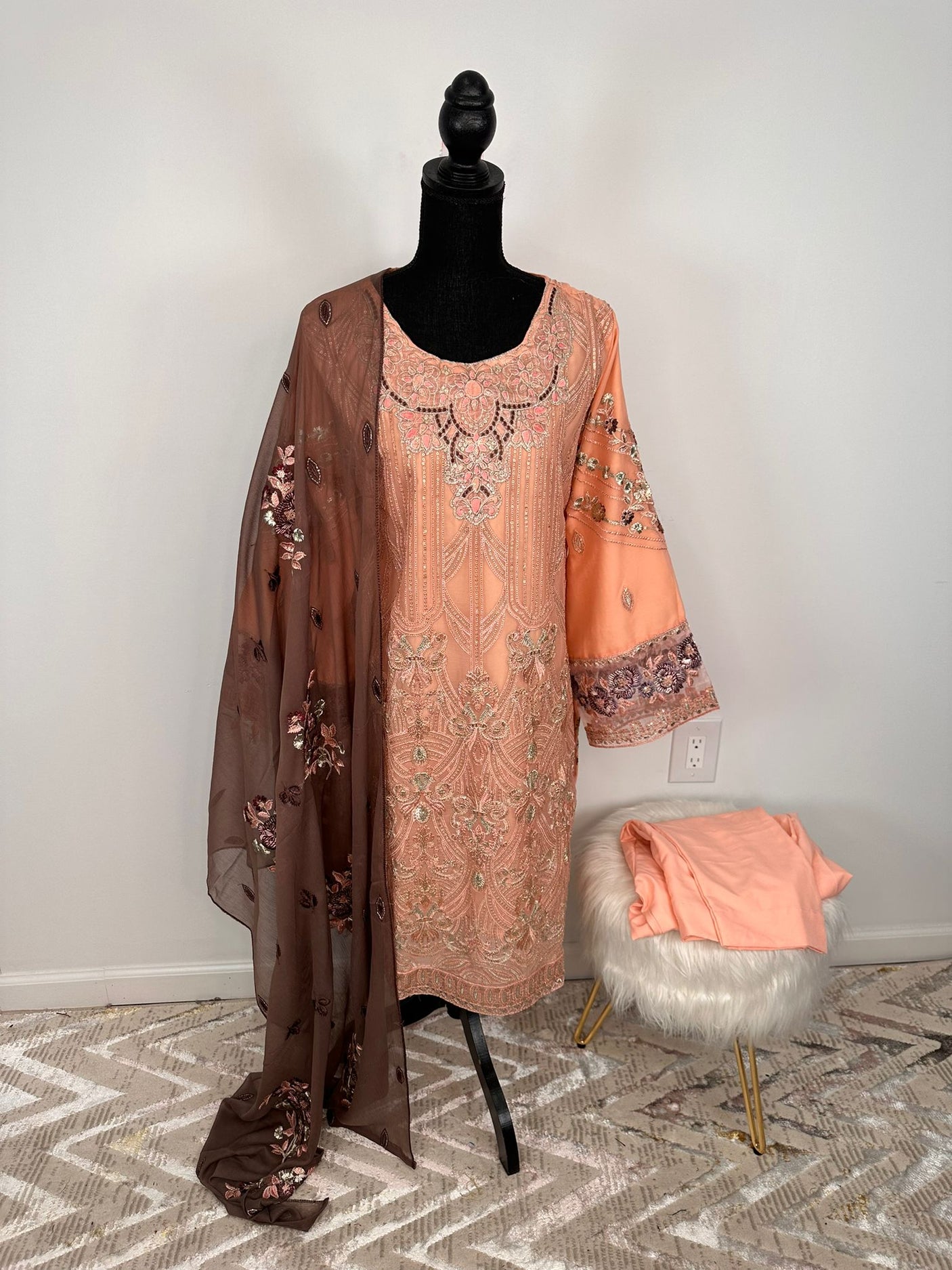 Pakistani Embroidered Lawn with chiffon dupatta ready to ship