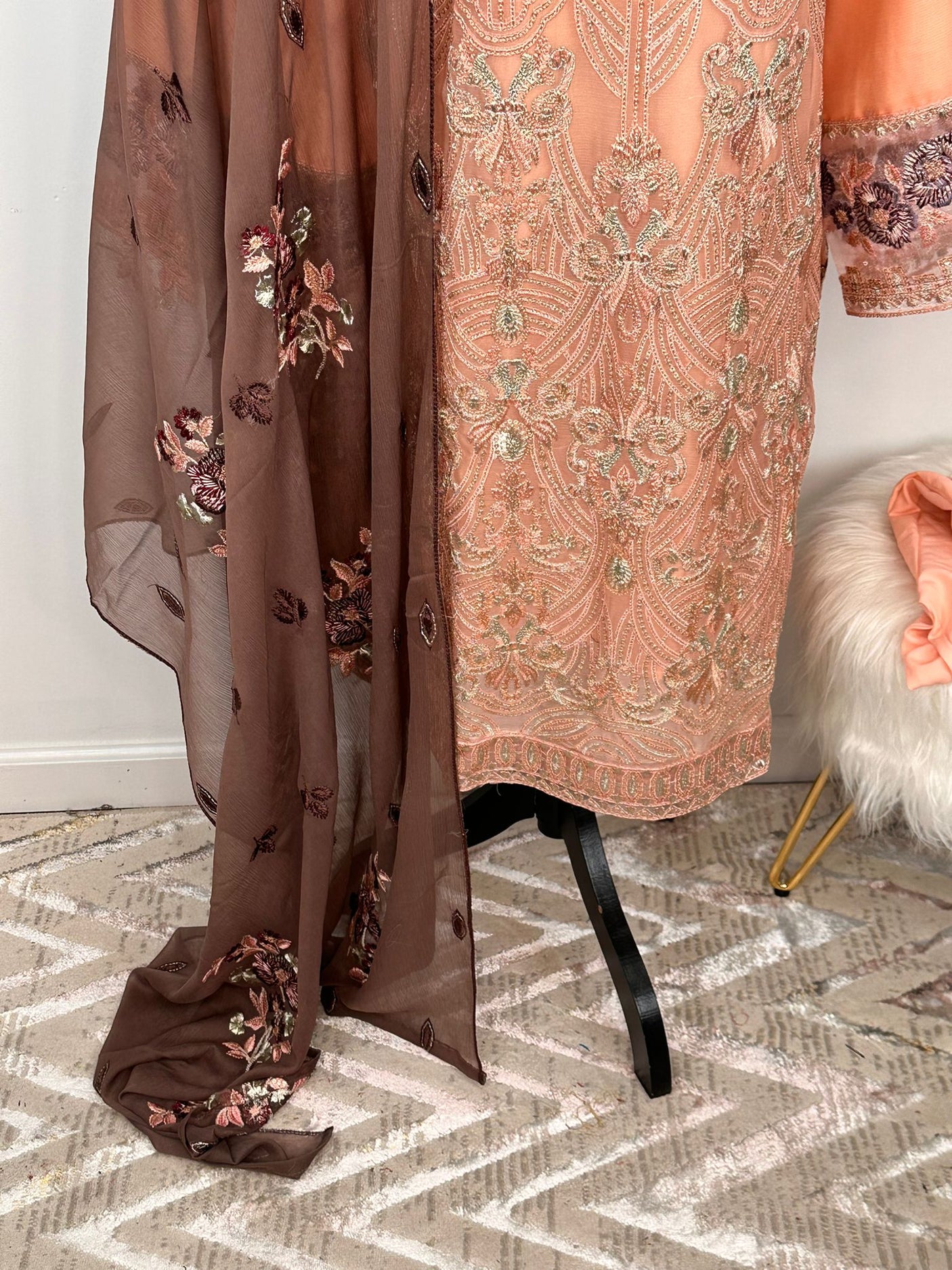 Pakistani Embroidered Lawn with chiffon dupatta ready to ship