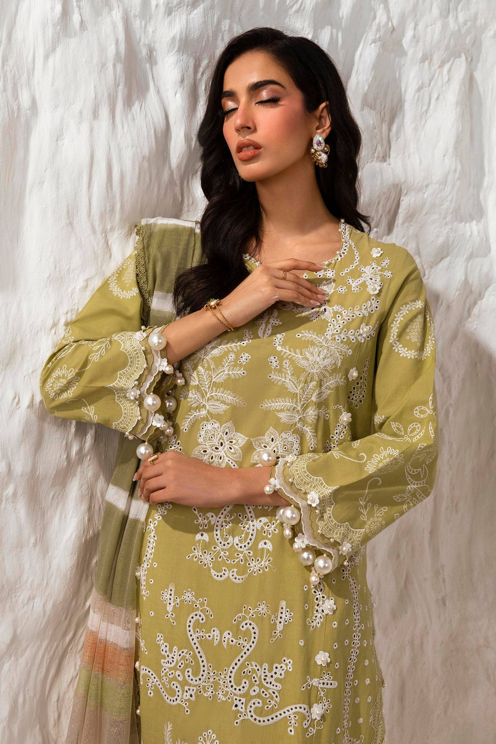 Muzlin by Sana Safinaz Luxury Collection