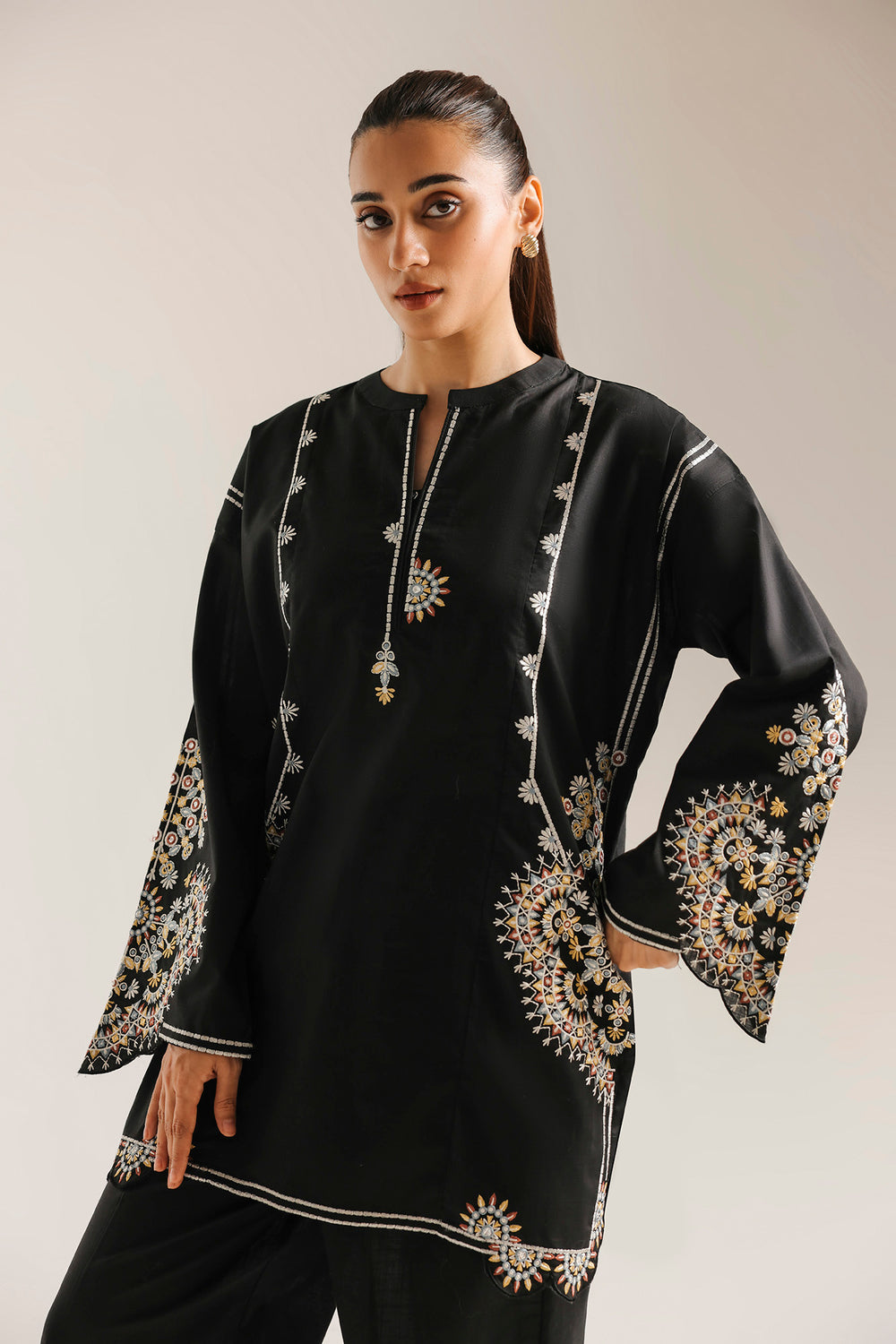 Ethnic Embroidered 2pc Suit