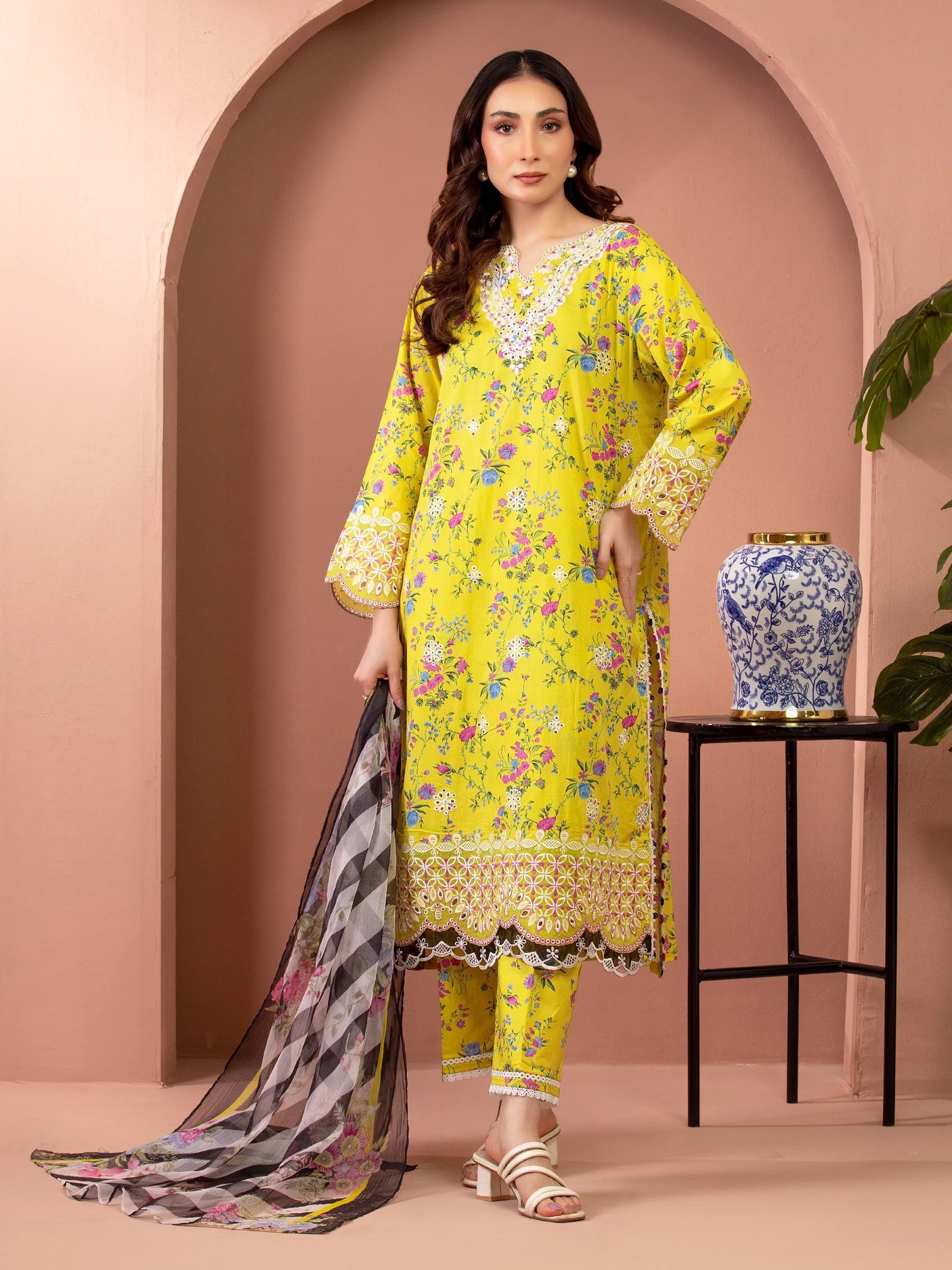 Edenrobe Premium Embroidered Lawn Collection