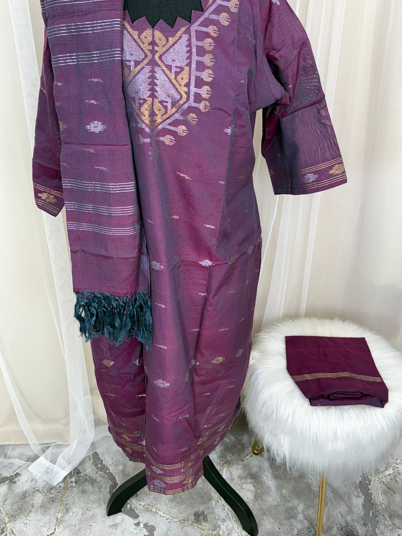 Bangladeshi Jamdani salwar kamiz