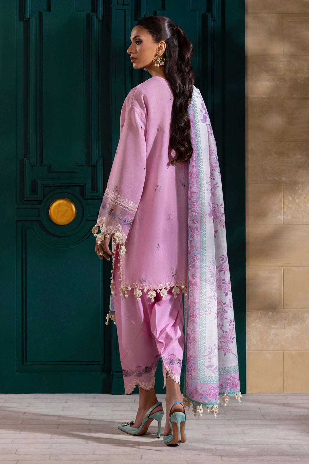 Muzlin by Sana Safinaz Luxury Collection