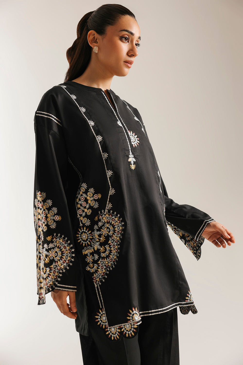 Ethnic Embroidered 2pc Suit