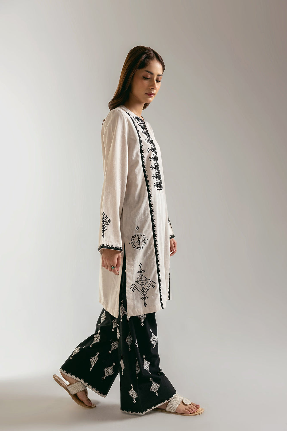 Ethnic Embroidered 2pc