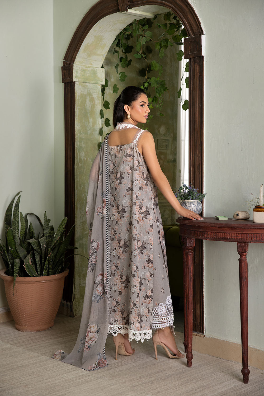 Sobia Nazir Luxury Lawn Collection