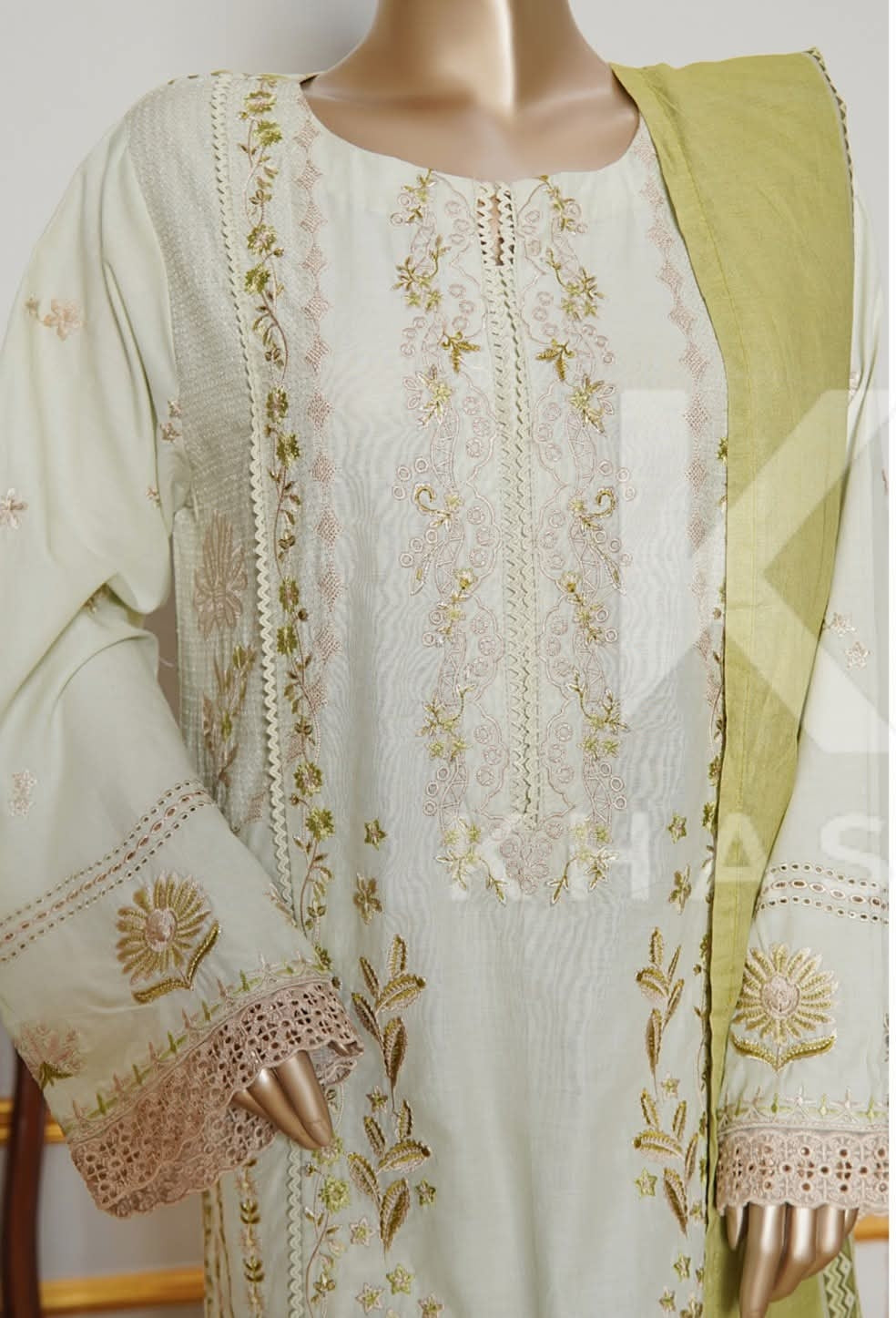 BIN SAEED EMBROIDERED LUXURY LAWN