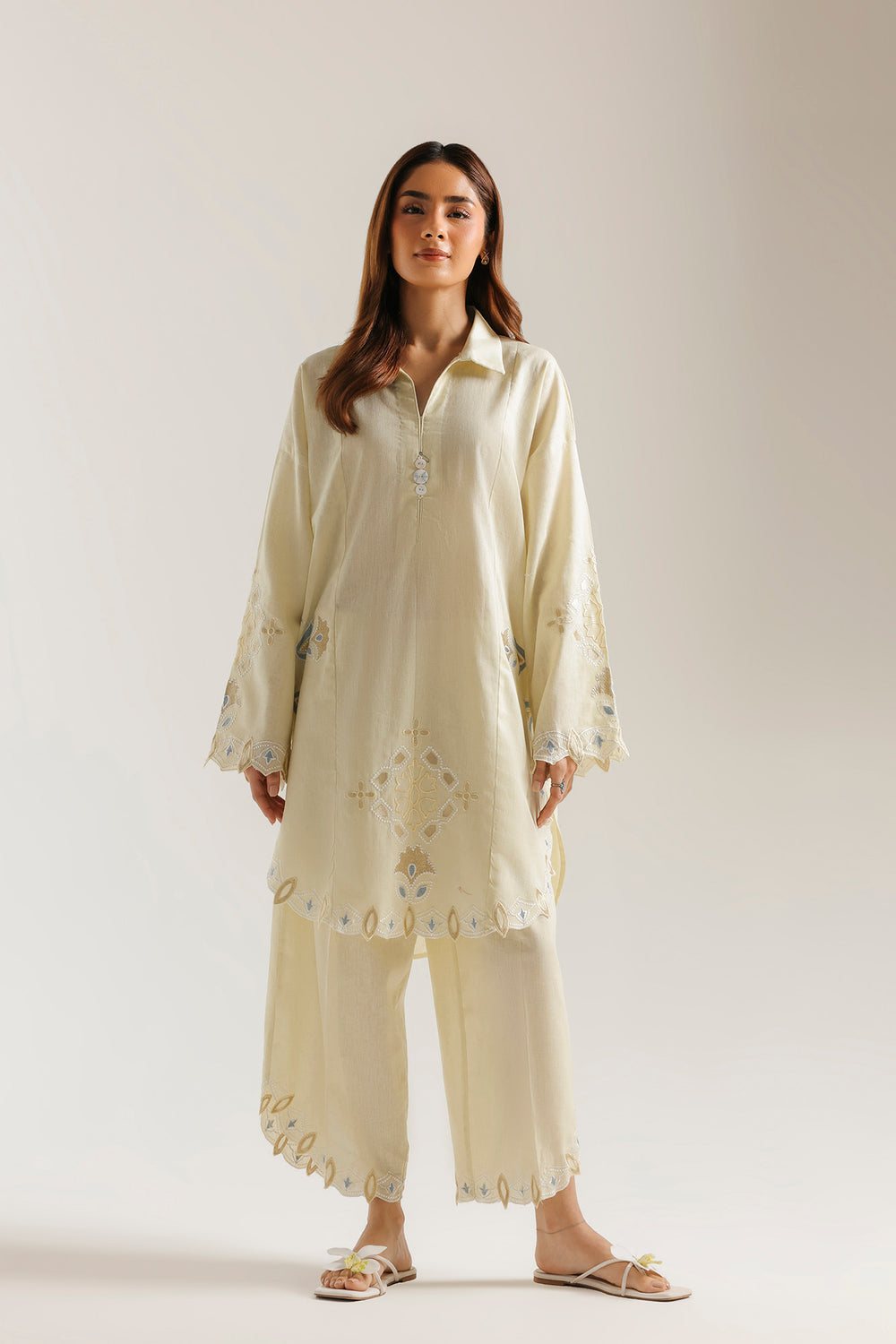 Ethnic Embroidered 2pc Suit